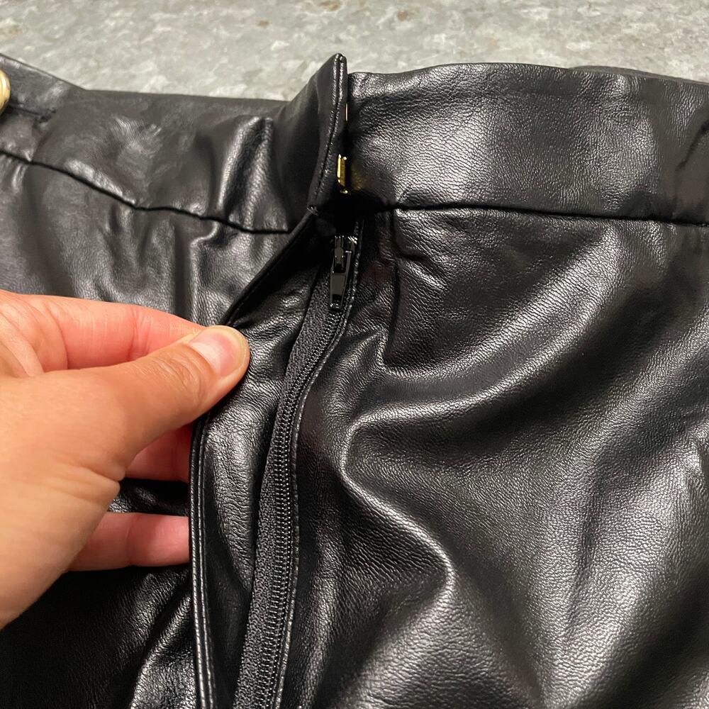 NWOT Michael Kors Faux Leather Pants Womens 12 Black Gold Buttons - Picture 4 of 12